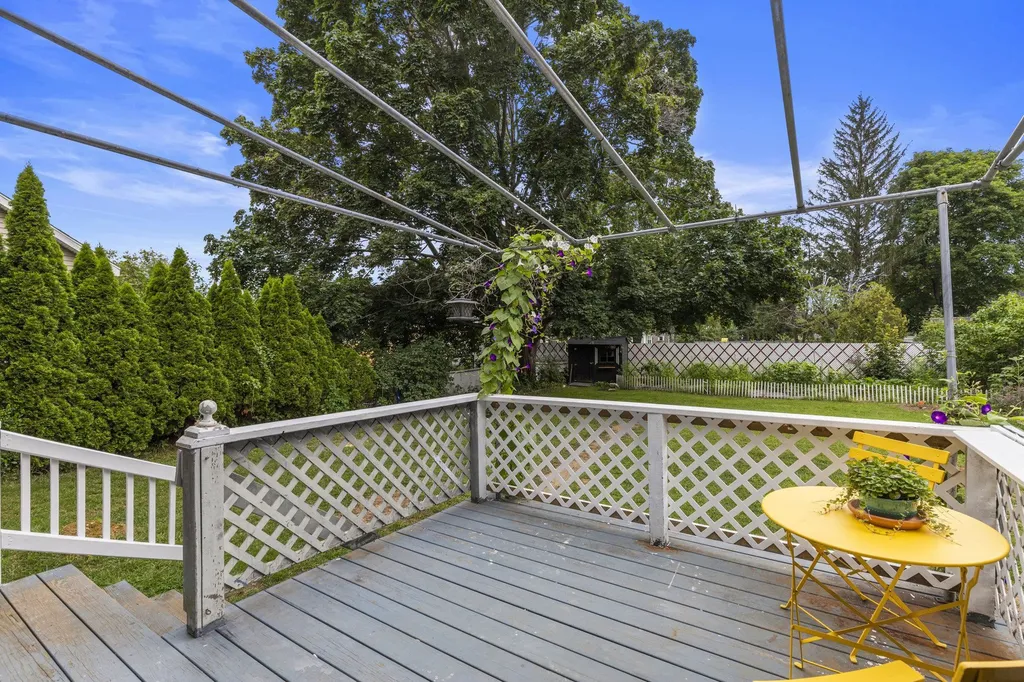 225 N Main Street Rochester NH 03867