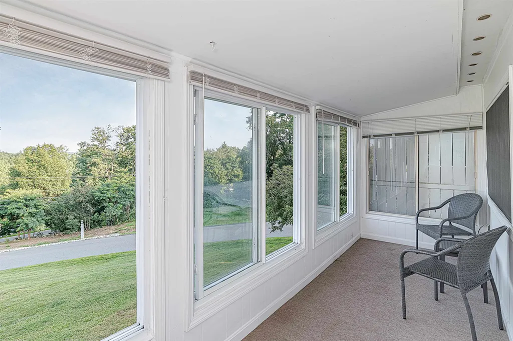 100 Pillsbury Road Londonderry NH 03053