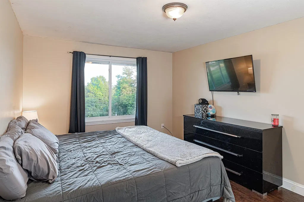 100 Pillsbury Road Londonderry NH 03053