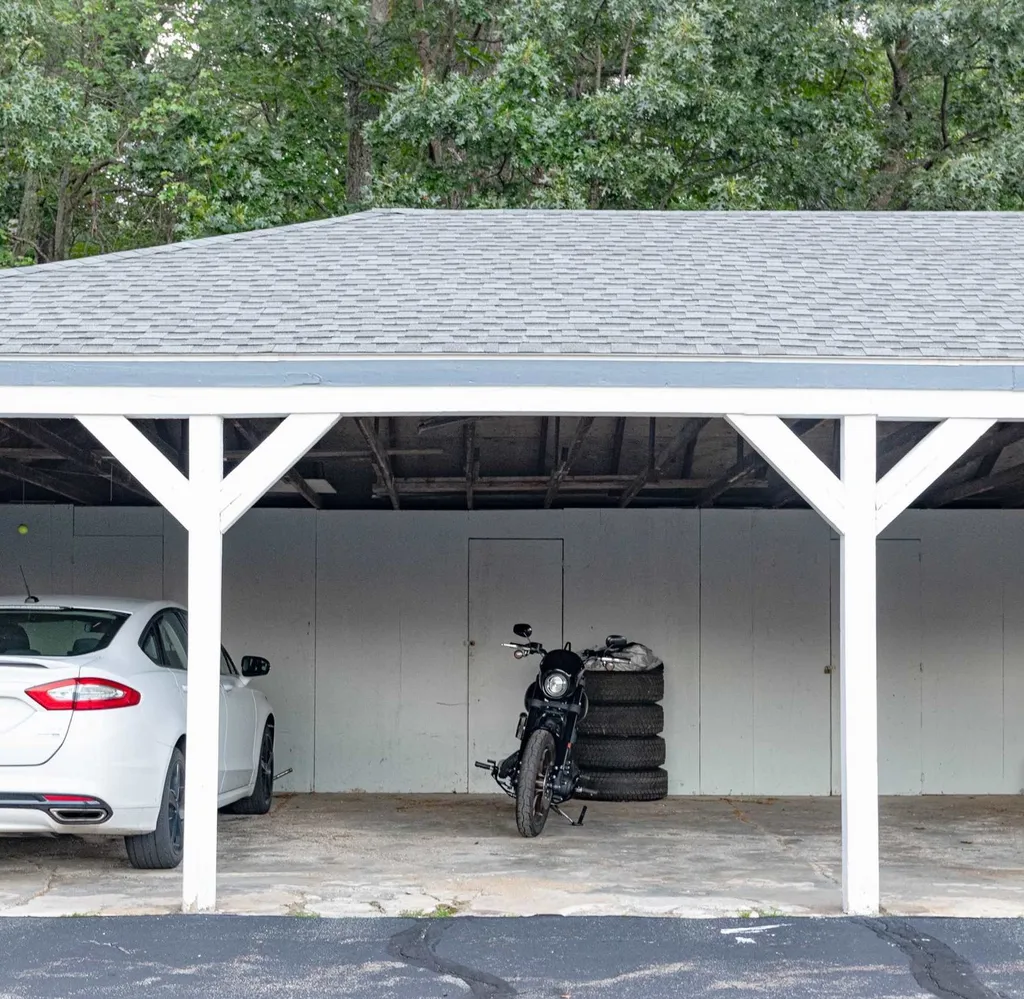 100 Pillsbury Road Londonderry NH 03053