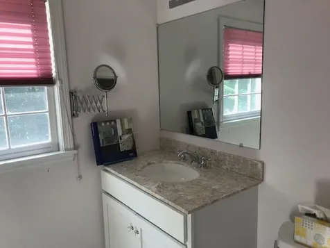 29 Abenaukee Drive Wolfeboro NH 03894