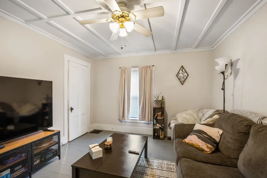 8 Spruce Street Concord NH 03301