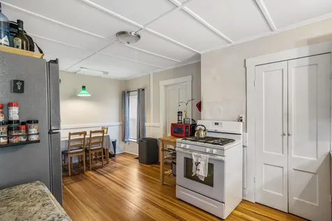 8 Spruce Street Concord NH 03301