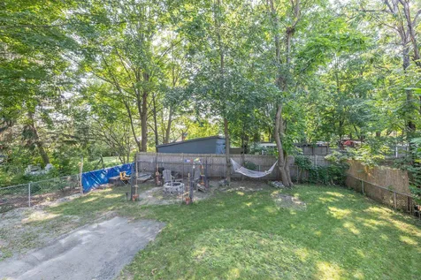 8 Spruce Street Concord NH 03301