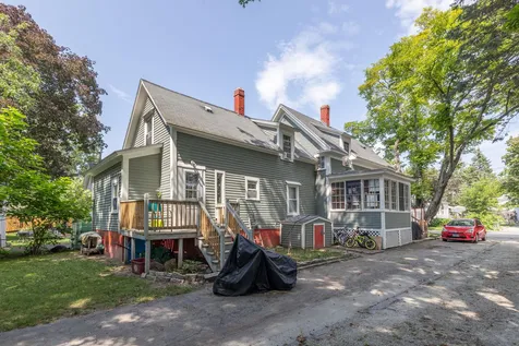 8 Spruce Street Concord NH 03301