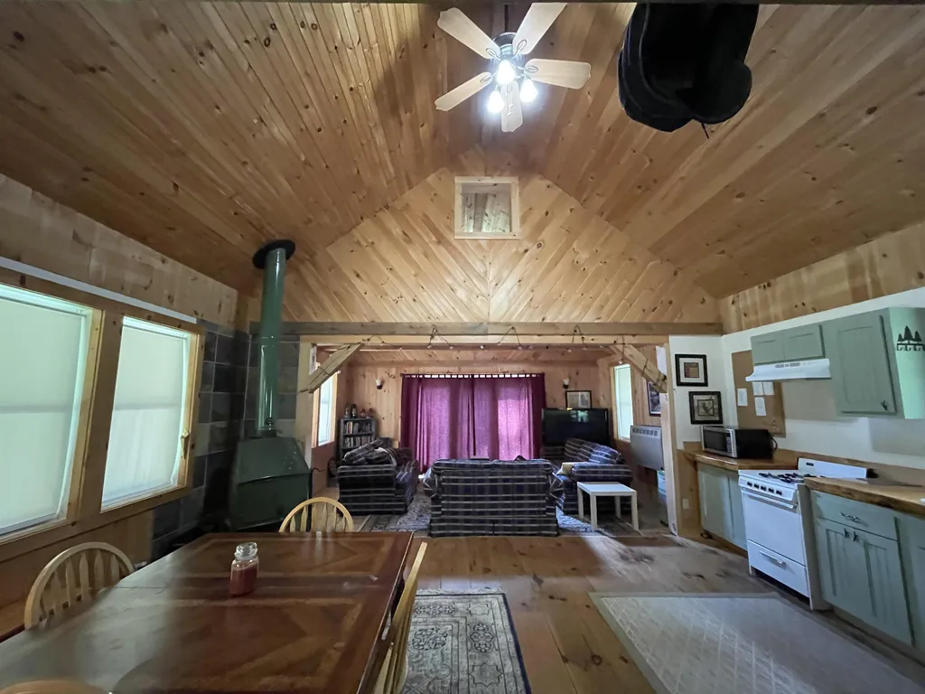 47 Pent Road Roxbury VT 05669