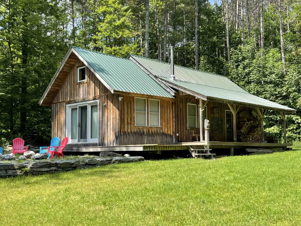 47 Pent Road Roxbury VT 05669