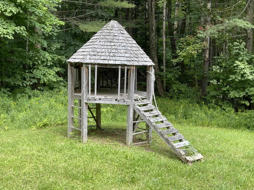 47 Pent Road Roxbury VT 05669