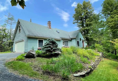 66 Morgan Circle St. Johnsbury VT 05819