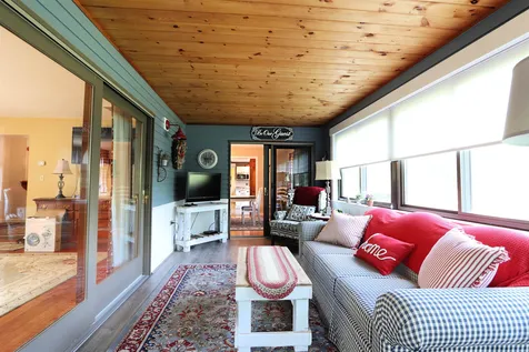 66 Morgan Circle St. Johnsbury VT 05819