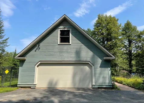 66 Morgan Circle St. Johnsbury VT 05819