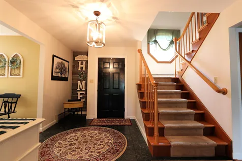 66 Morgan Circle St. Johnsbury VT 05819