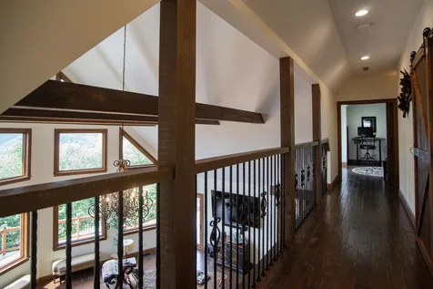 5 Meadow View Lane Dover VT 05356