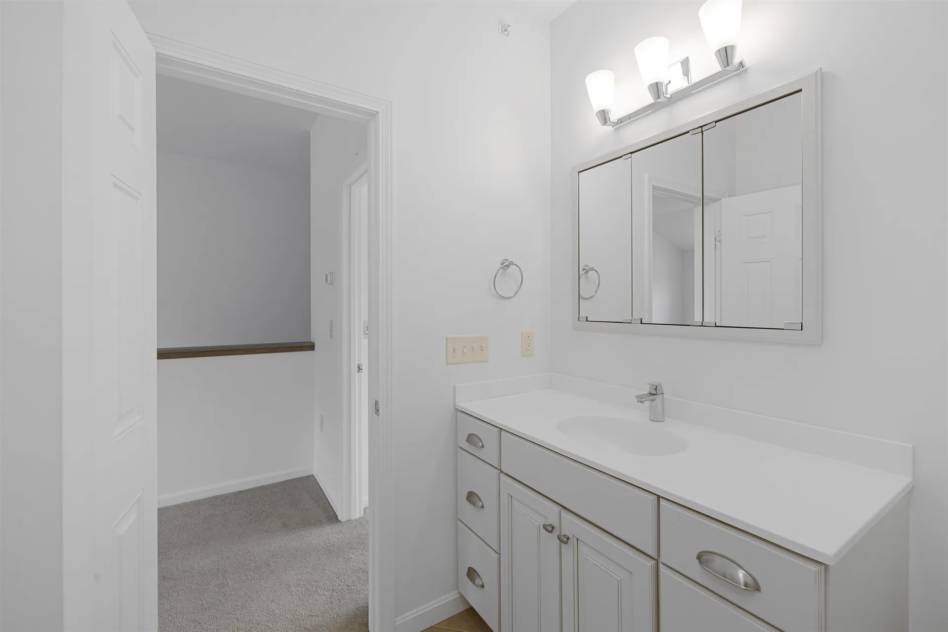 25 Forest Edge Drive Hanover NH 03755