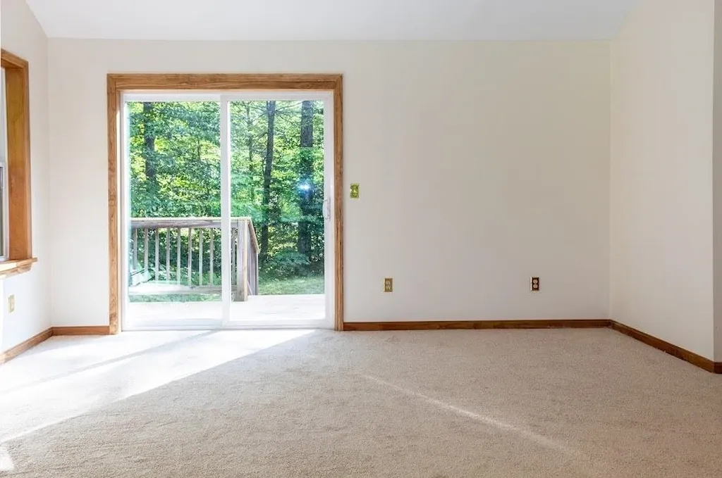 8 Friar Tuck Way Wolfeboro NH 03894