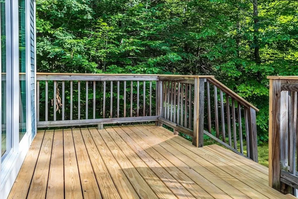 8 Friar Tuck Way Wolfeboro NH 03894