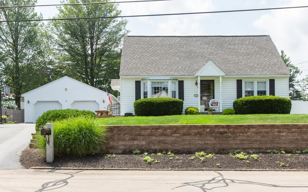 13 Woodcrest Drive Nashua NH 03062