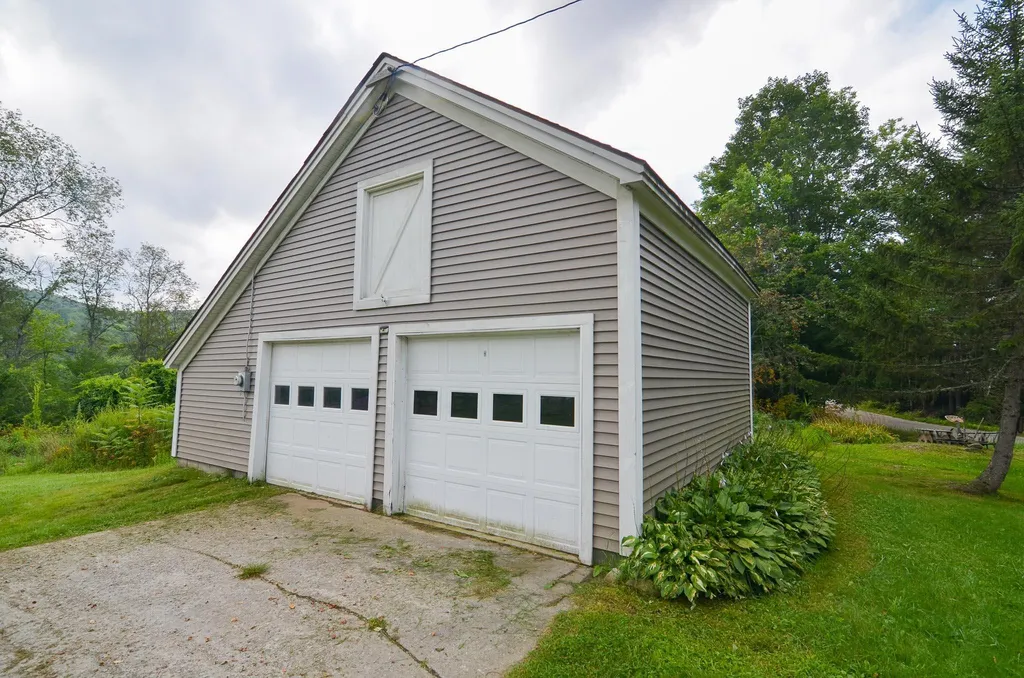 690 Trebo Road Chester VT 05143