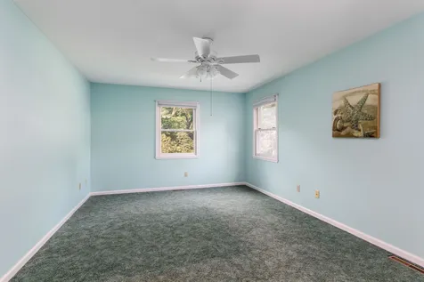 61 Beech Street Essex VT 05452