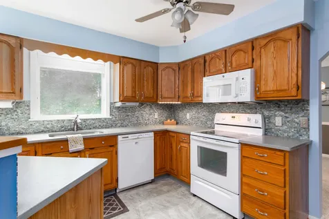 61 Beech Street Essex VT 05452