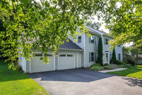 61 Beech Street Essex VT 05452