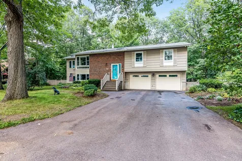 267 Biscayne Heights Colchester VT 05446