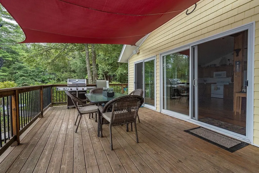 144 Beech Island Strafford NH 03884