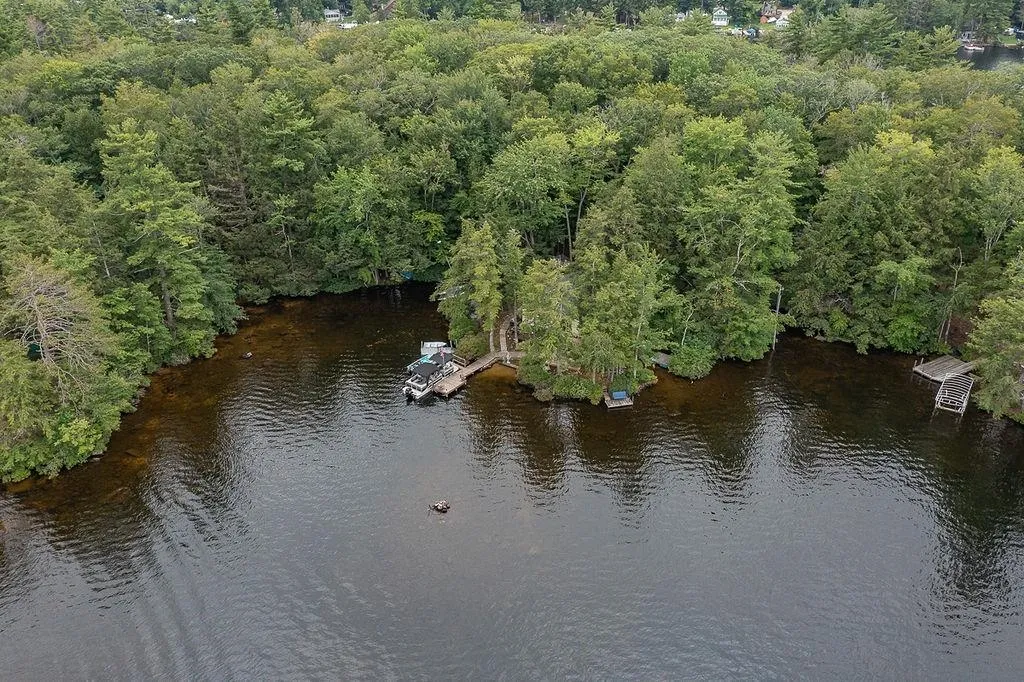 144 Beech Island Strafford NH 03884