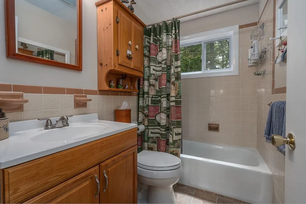 144 Beech Island Strafford NH 03884