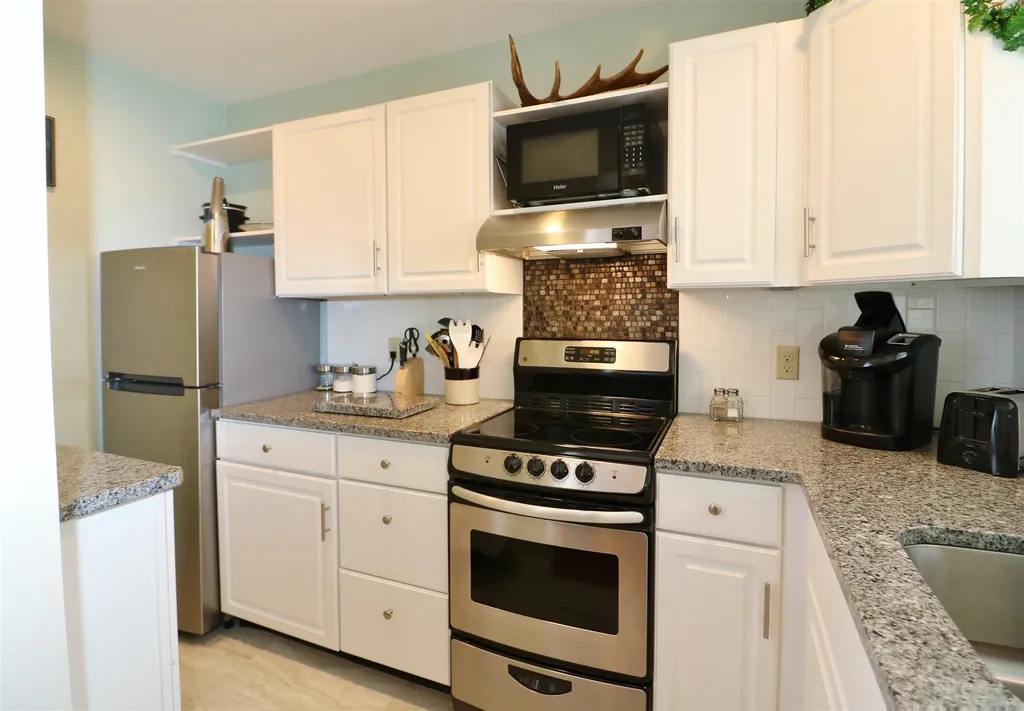 1174 Us Route 2 Randolph NH 03593