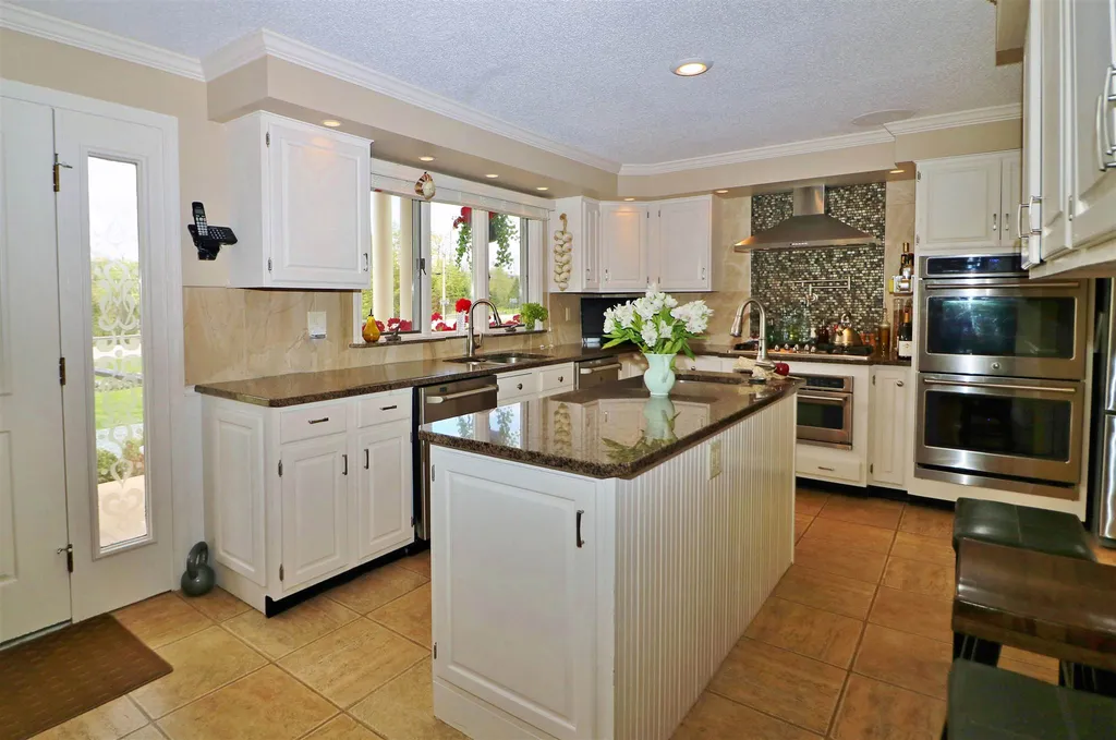 1174 Us Route 2 Randolph NH 03593