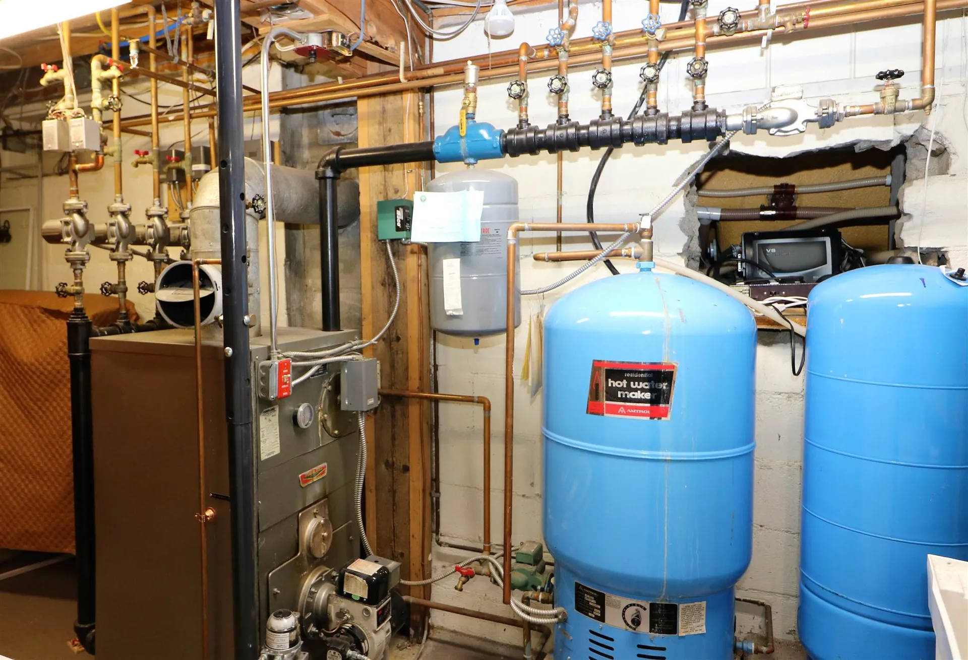 1174 Us Route 2 Randolph NH 03593