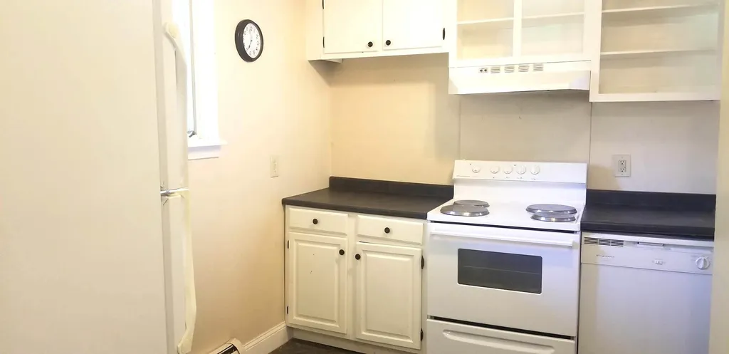59 Brookside Drive Brattleboro VT 05301