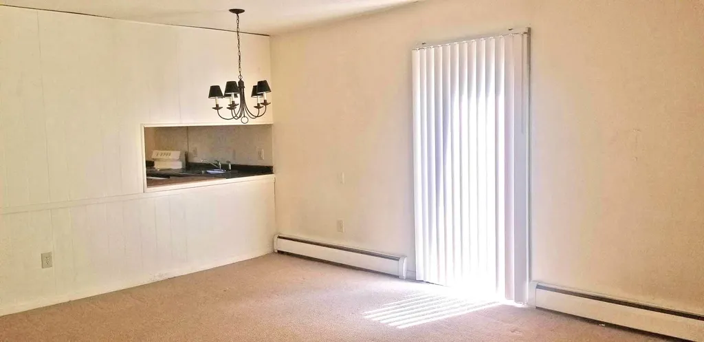 59 Brookside Drive Brattleboro VT 05301