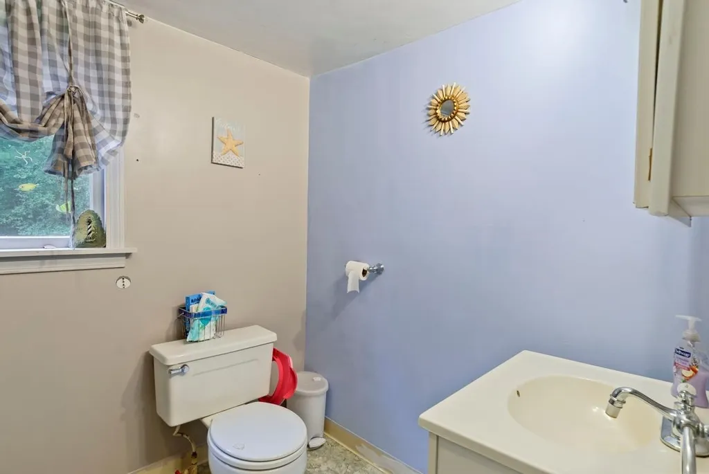 260 Old Bay Road New Durham NH 03855