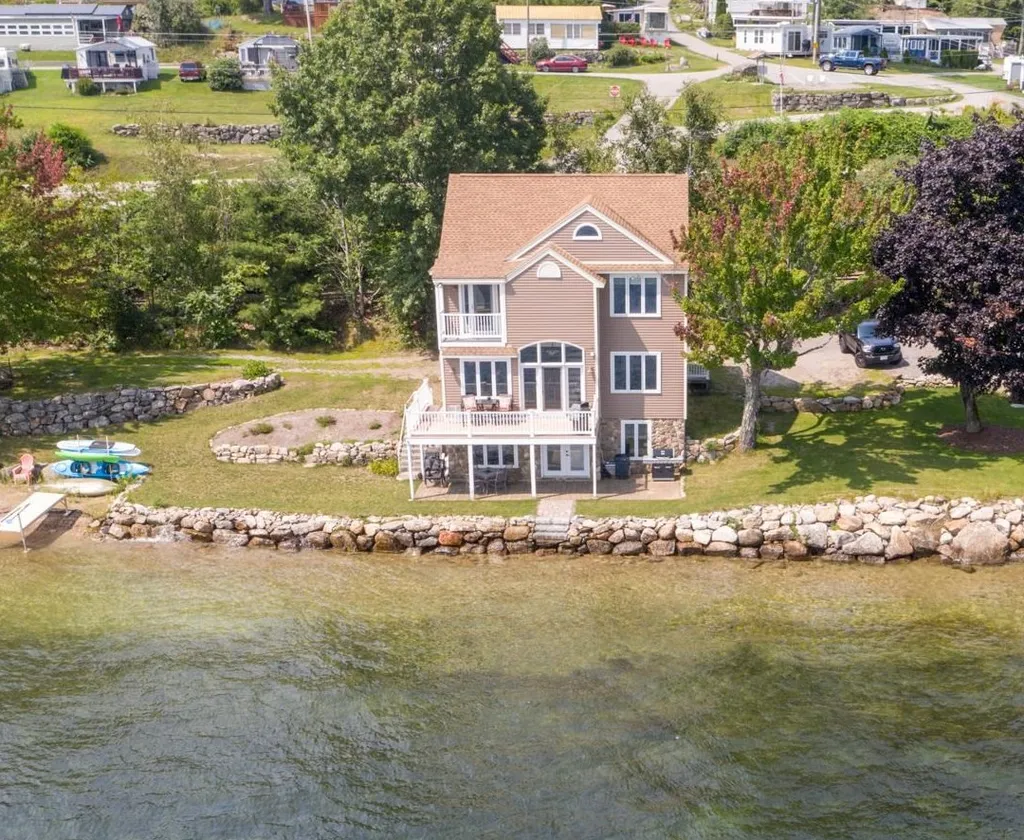 727 Scenic Road Laconia NH 03246