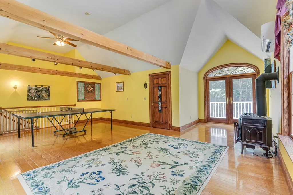 19 Sandy Brook Drive Durham NH 03824