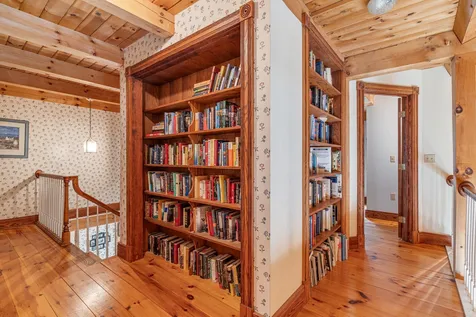 19 Sandy Brook Drive Durham NH 03824