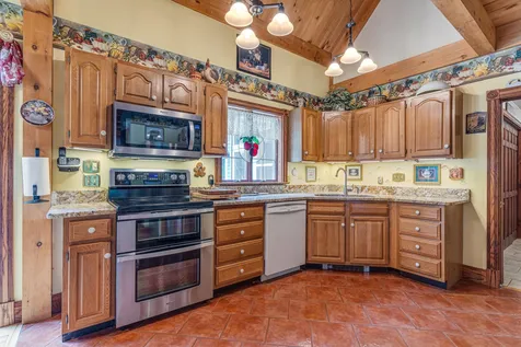 19 Sandy Brook Drive Durham NH 03824