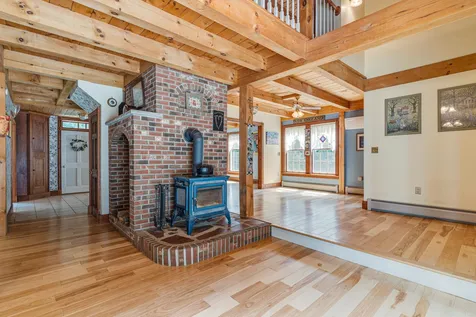 19 Sandy Brook Drive Durham NH 03824