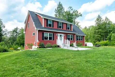 77 Oak Hill Road Barrington NH 03825
