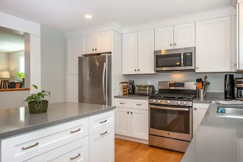 77 Oak Hill Road Barrington NH 03825