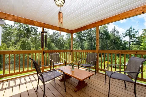 77 Oak Hill Road Barrington NH 03825