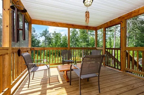 77 Oak Hill Road Barrington NH 03825