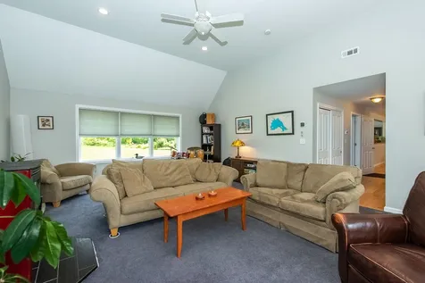 77 Oak Hill Road Barrington NH 03825