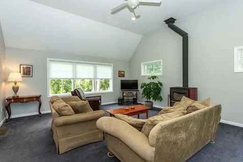 77 Oak Hill Road Barrington NH 03825