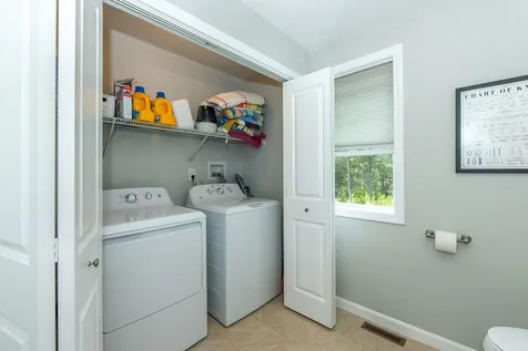 77 Oak Hill Road Barrington NH 03825