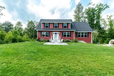 77 Oak Hill Road Barrington NH 03825
