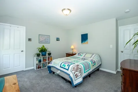 77 Oak Hill Road Barrington NH 03825