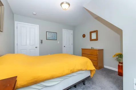 77 Oak Hill Road Barrington NH 03825